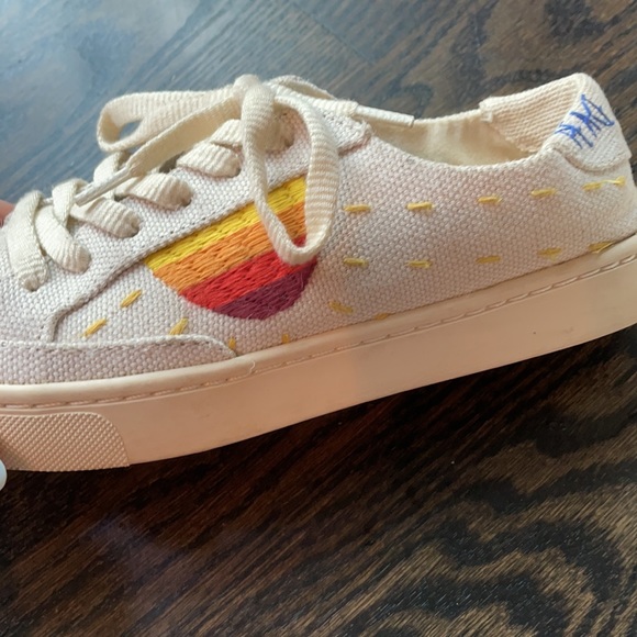 Soludos Peace Out Sneakers - Picture 5 of 5